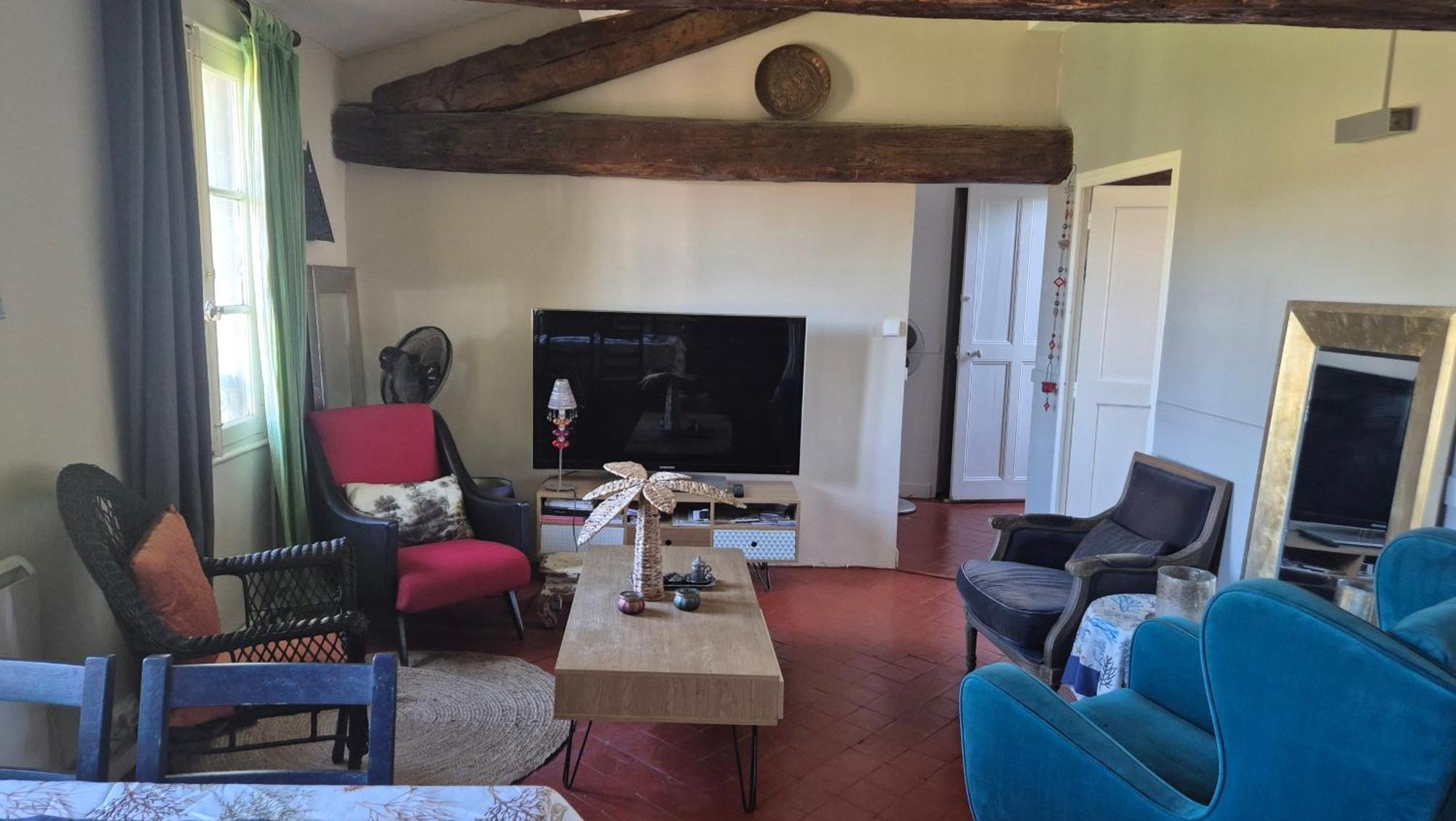 Apartament Un Nid Sur Les Toits Face Au Palais Des Papes Awinion Zewnętrze zdjęcie