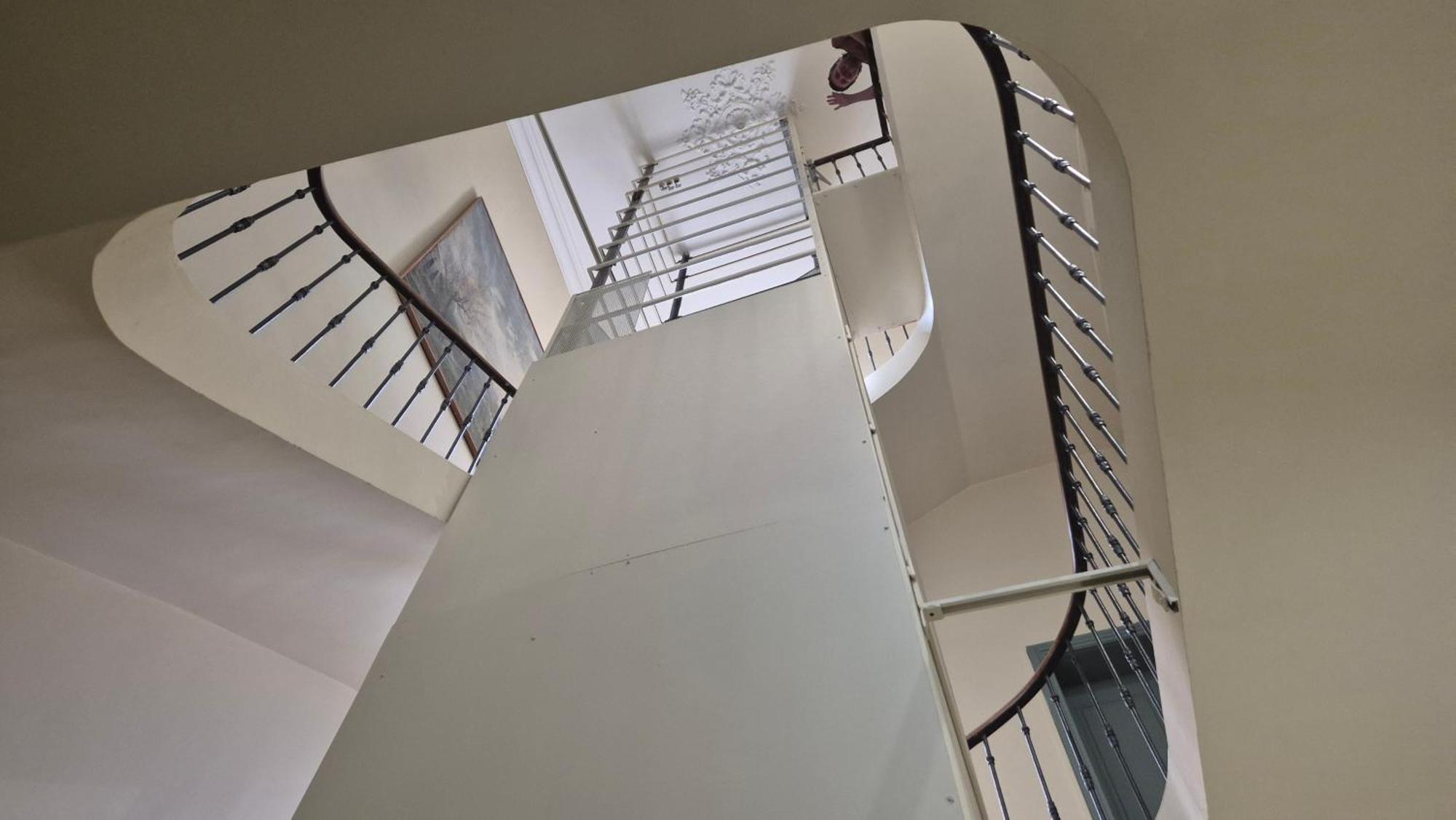 Apartament Un Nid Sur Les Toits Face Au Palais Des Papes Awinion Zewnętrze zdjęcie